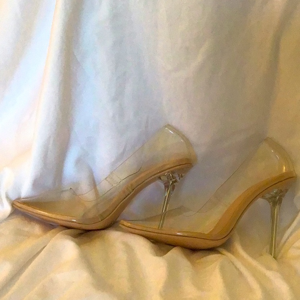 Sexy clear shoe